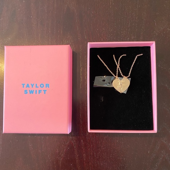 Taylor Swift Jewelry - Taylor Swift Lover Ur My Lover BFF Necklace